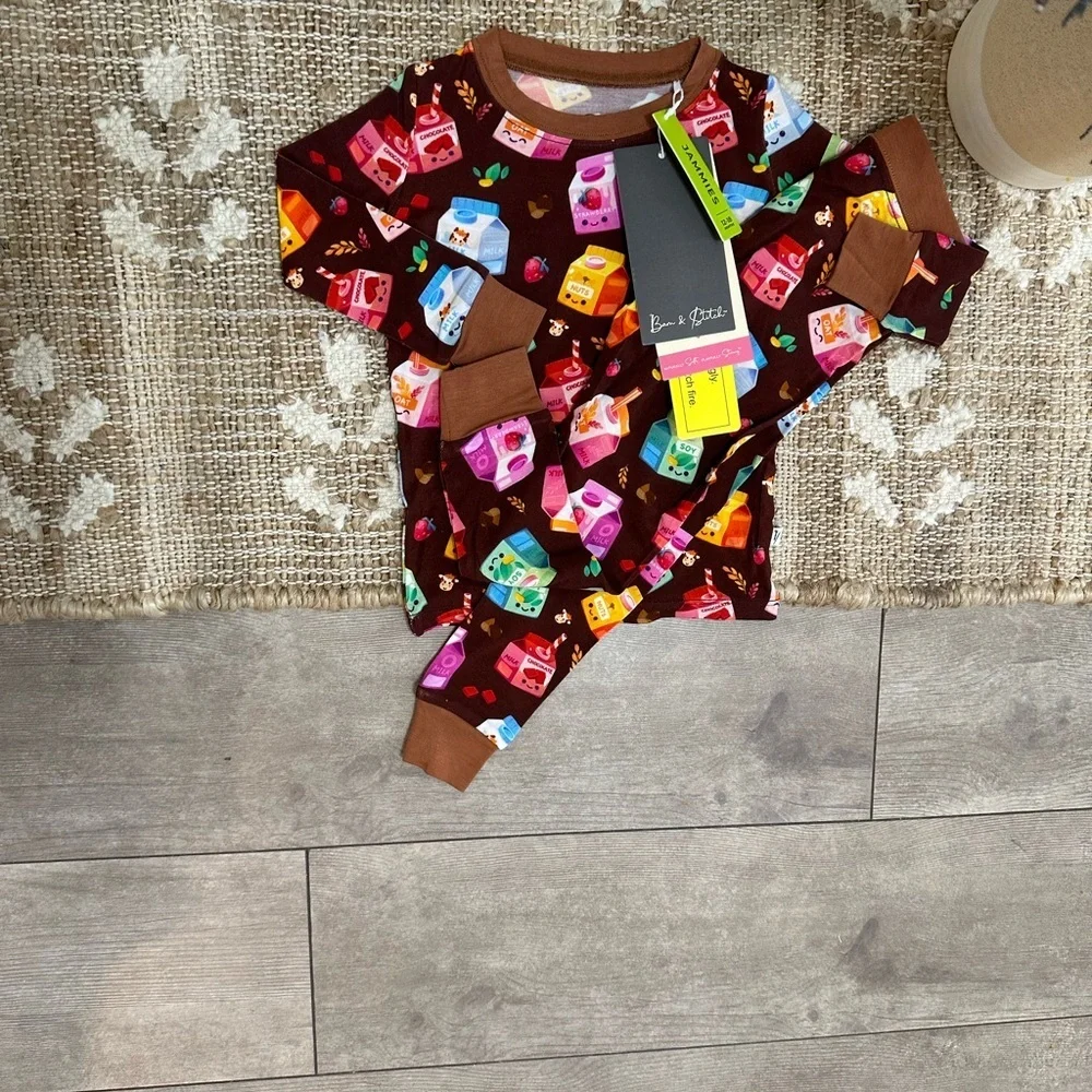 New Boutique Bamboo Milk Theme Long Sleeve Pajamas Set 12-18 Months Boy Girl